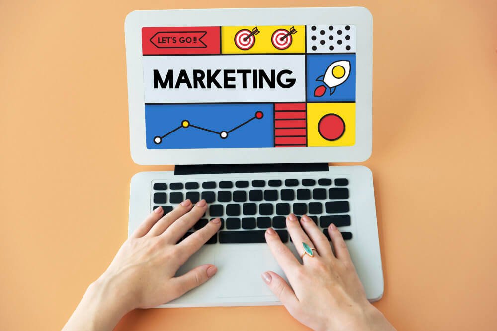 Digital marketing and traditional marketing